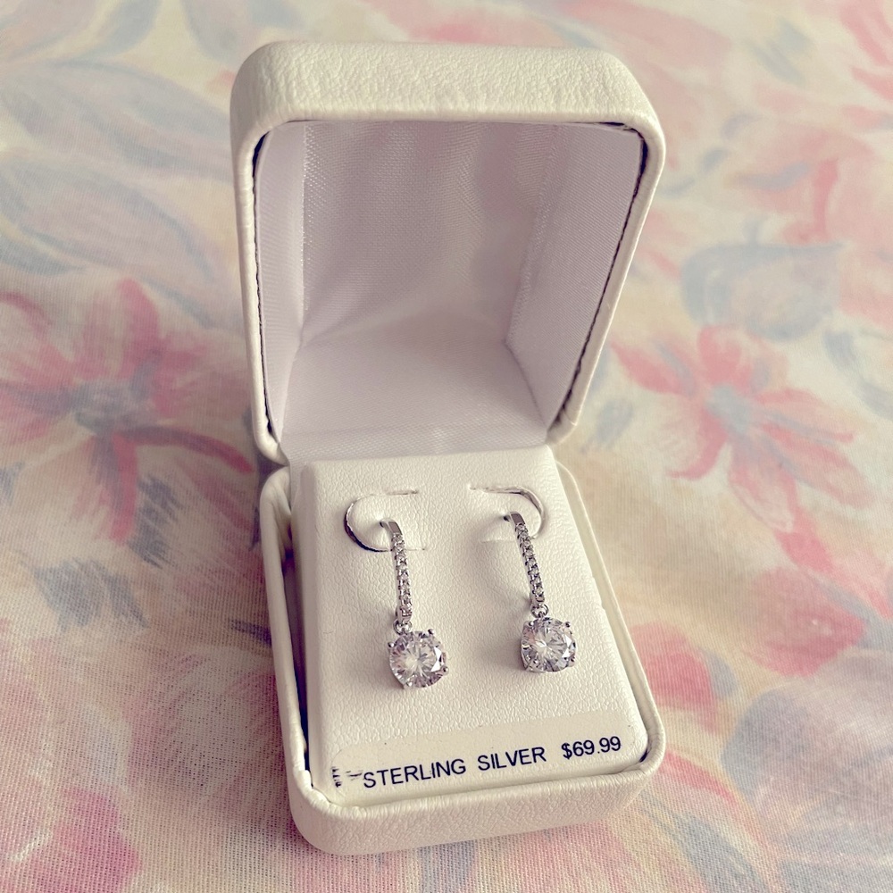 NWT: Elegant Sterling Silver Drop Earrings with Crystal Accents.